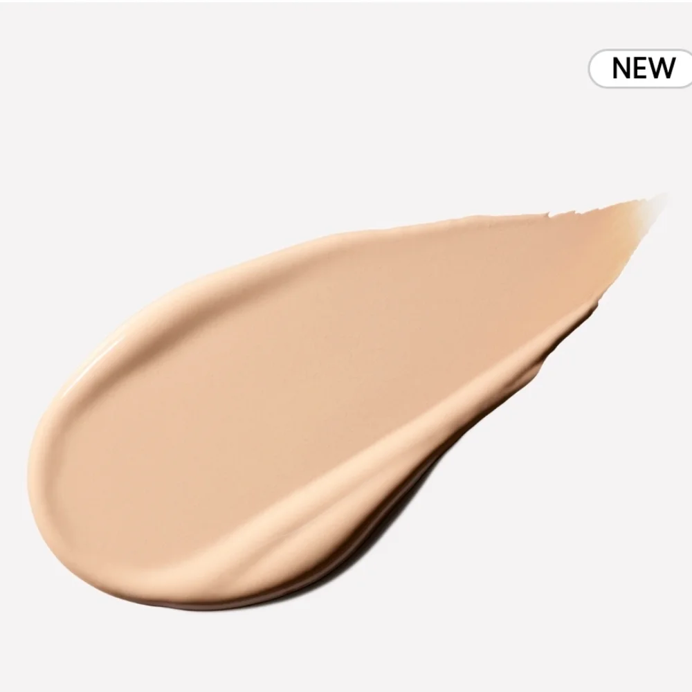 MAC Cosmetics weightless radiant